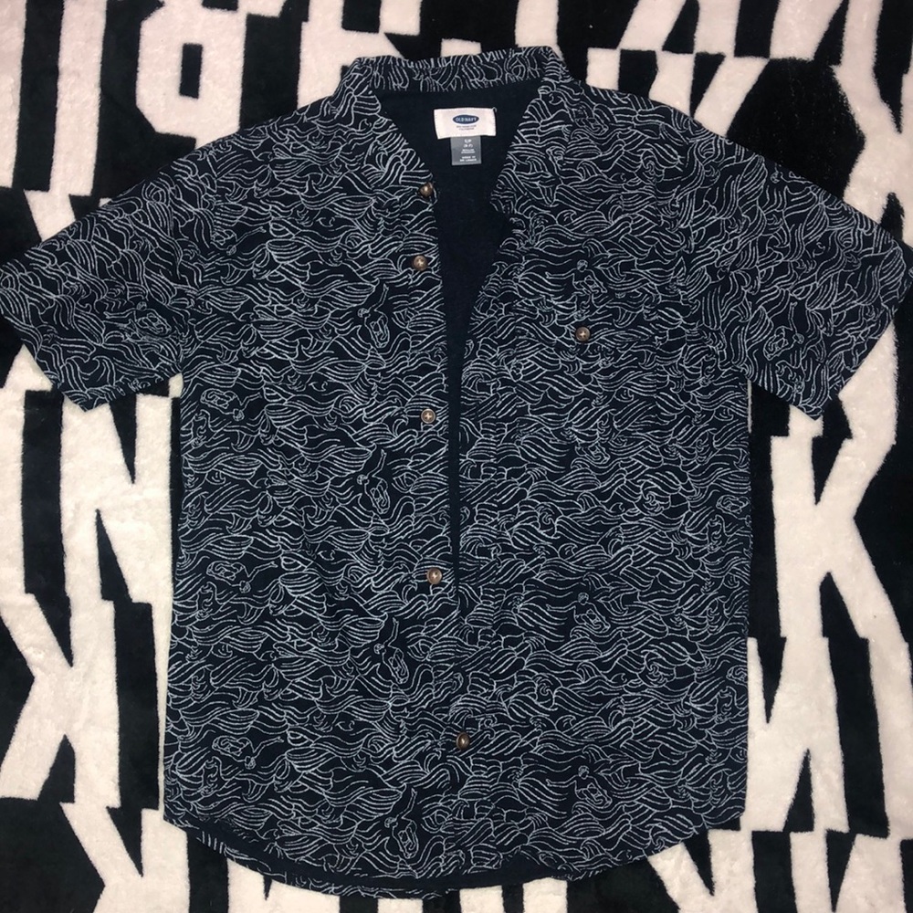 Boys shirt sleeve button down.